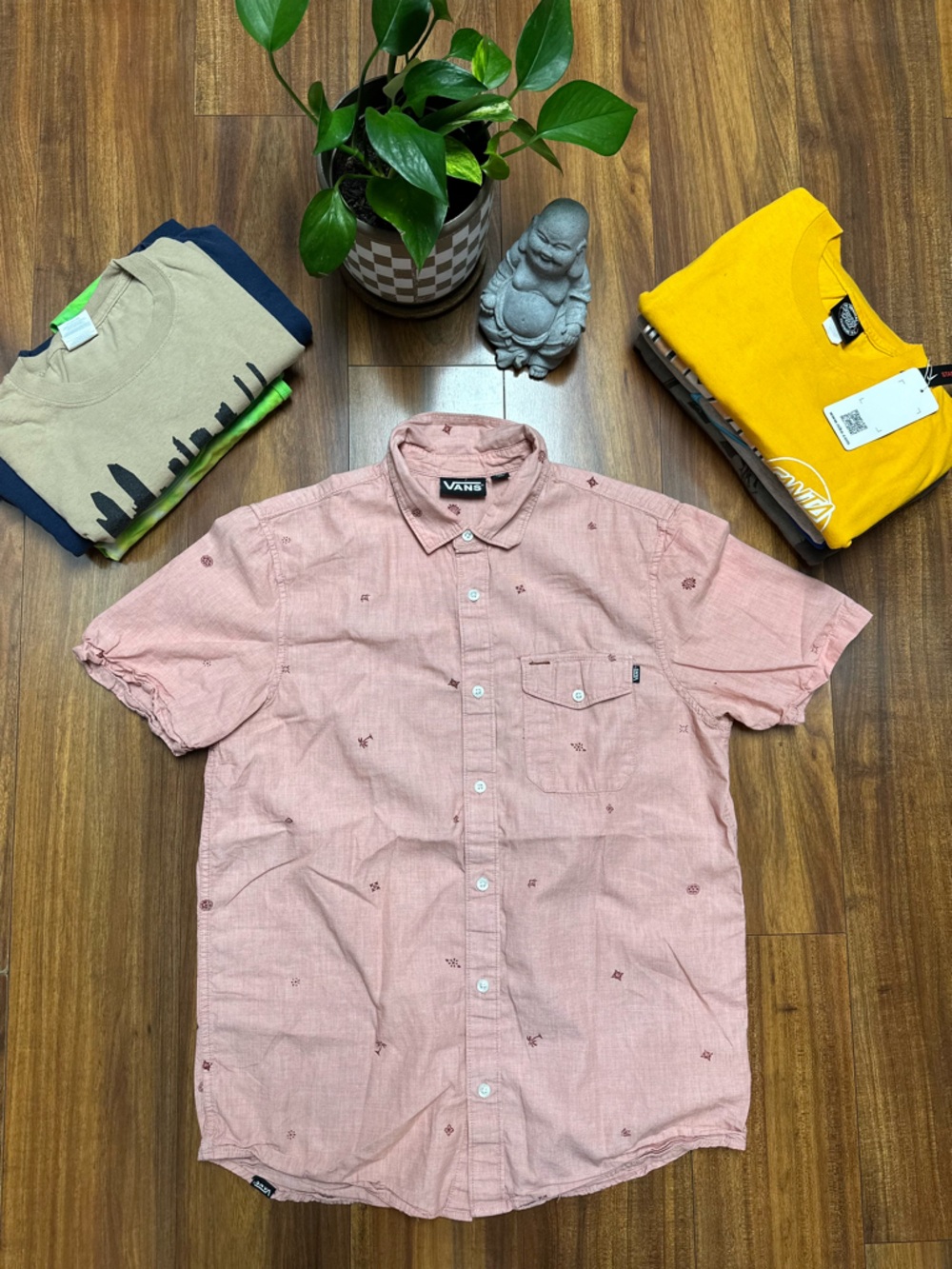 Vintage y2k Vans Men's Short Sleeve Button-Down Shirt